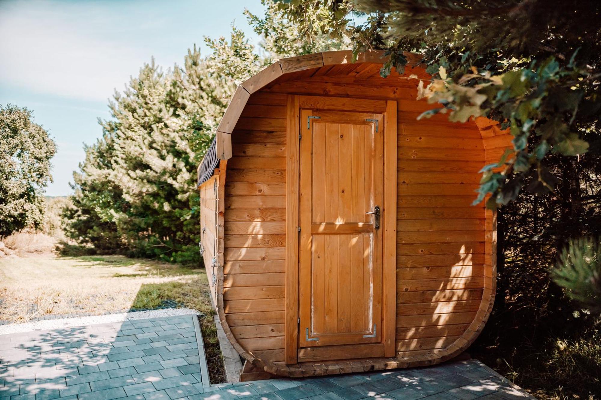 Palac Pod Bocianim Gniazdem Runowo  ภายนอก รูปภาพ